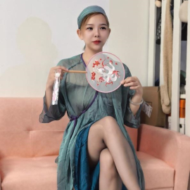 虎门黑丝情趣骚妇萱萱