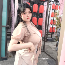 大奶少女